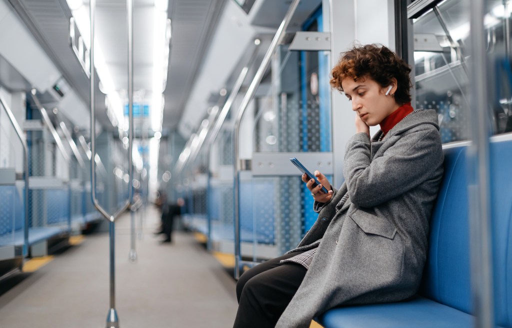 Conveniently located in the ADT+ app, My Safety makes it easy to connect to our trusted 24/7 monitoring agents in a variety of straightforward ways.